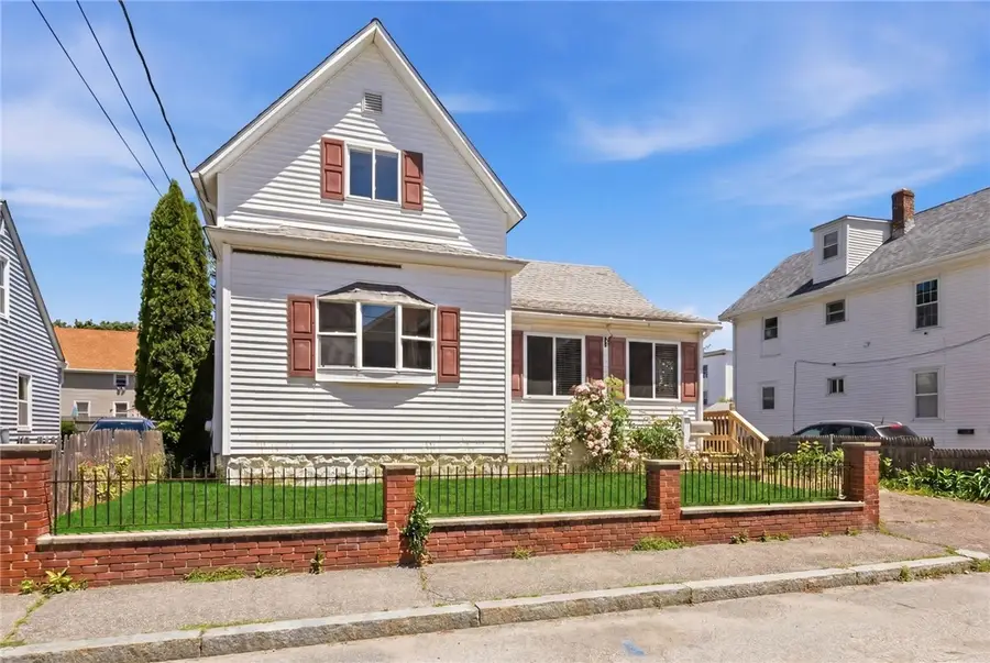 121 Samuel Avenue, Pawtucket, RI 02860 - #2