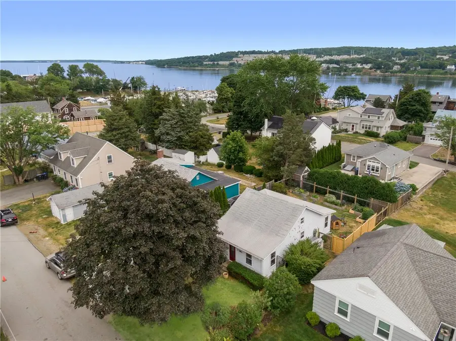 65 King Phillip Street, Portsmouth, RI 02871 - #3