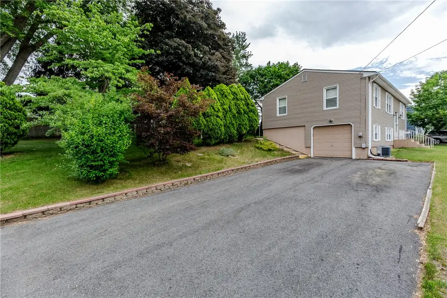 1 Laurie Avenue, Coventry, RI 02816 - #2