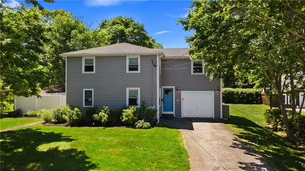7 Walnut Street, Narragansett, RI 02882