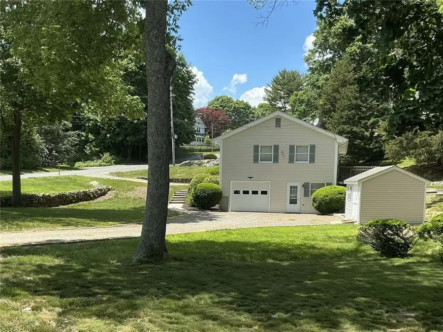 196 E Narragansett Avenue, South Kingstown, RI 02879 - #2