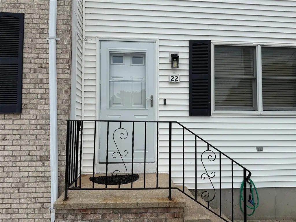 22 Iris Lane, North Providence, RI 02911 - #1