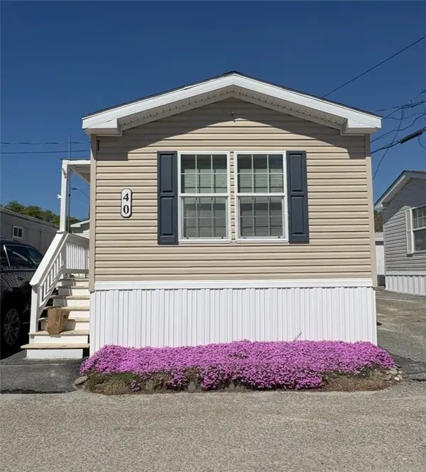 27 Woodward Road, 40, Lincoln, RI 02865