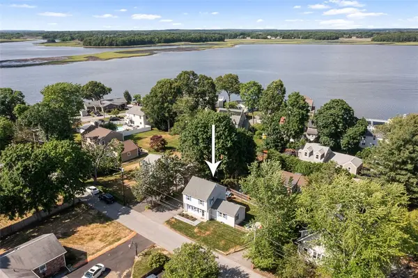 69 Mason Road, Barrington, RI 02806