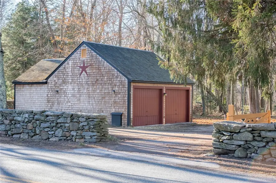 1724 South Road, South Kingstown, RI 02881 - #2