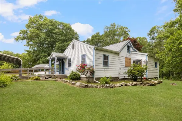 2037 Victory Highway, Coventry, RI 02816