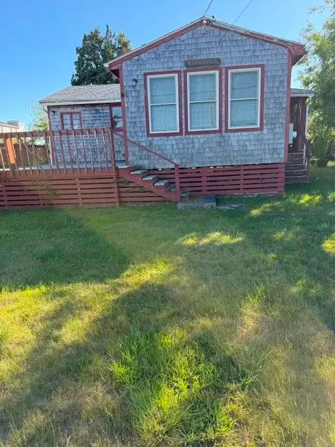 26 Crandall Avenue, Westerly, RI 02891