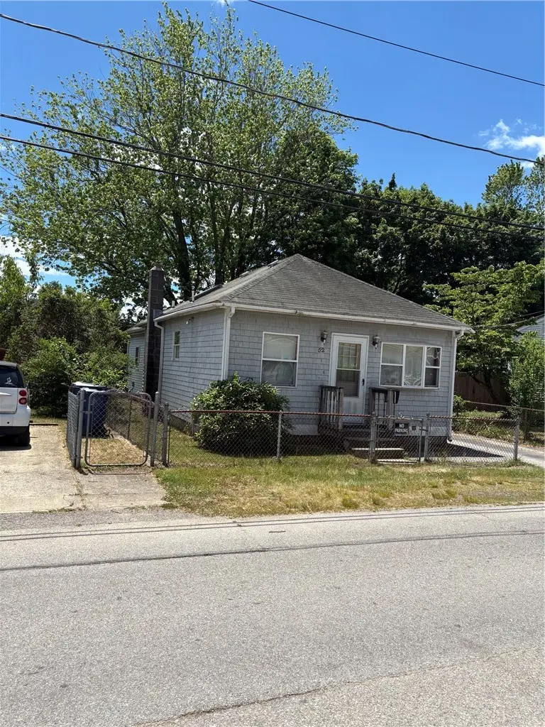 52 Kenway Avenue, Warwick, RI 02889 - #3