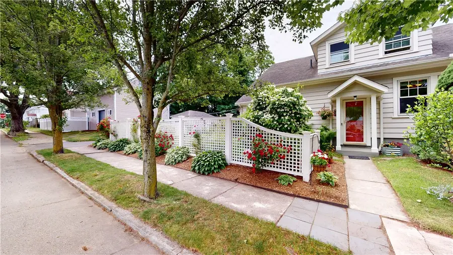 130 Grace Street, Cranston, RI 02910 - #3