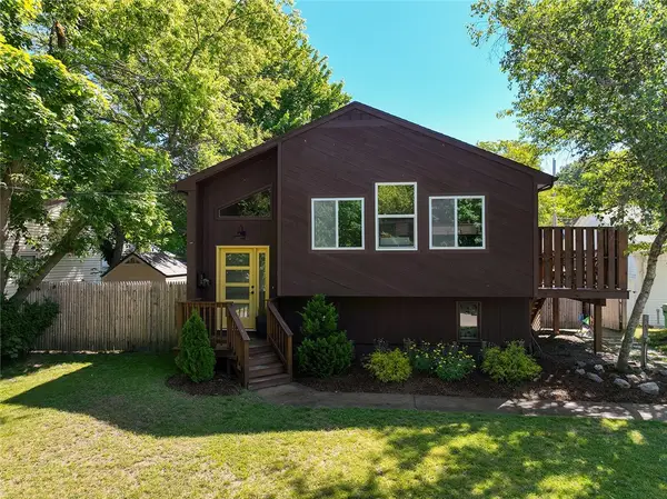38 Vanstone Avenue, Warwick, RI 02889