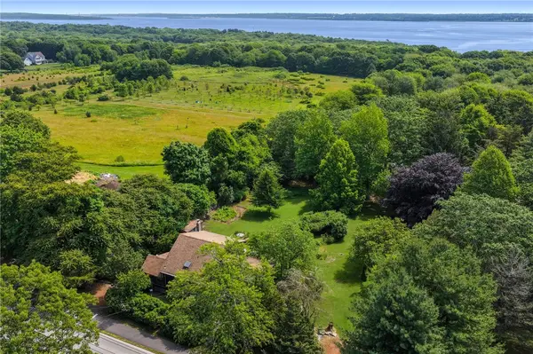 856 North Main Road, Jamestown, RI 02835