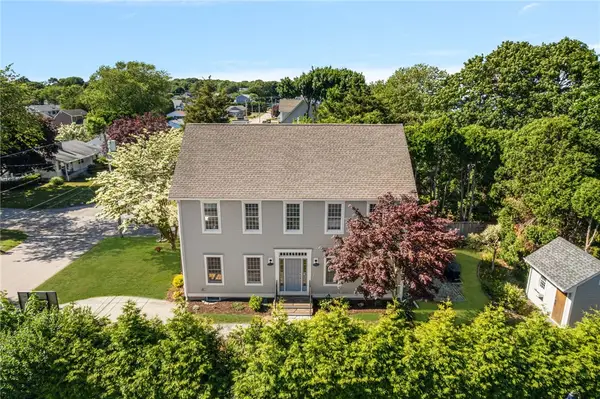 42 Camden Road, Narragansett, RI 02882
