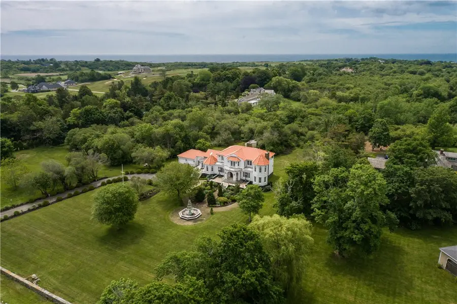 10 Ridge Road, Newport, RI 02840 - #3