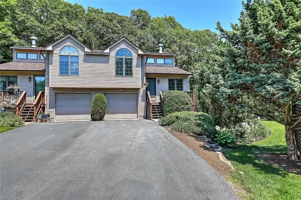 101 Cardinal Drive, North Kingstown, RI 02852