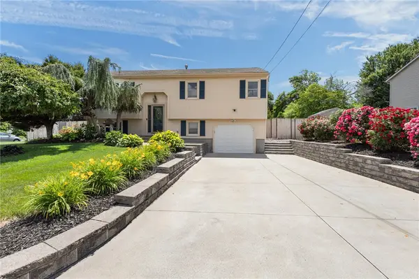 2 Dogwood Drive, Cranston, RI 02921