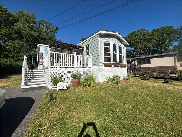 301 F13 Bulgarmarsh Road, Tiverton, RI 02878