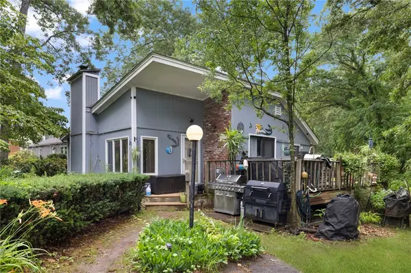 29 Weaver Road, Johnston, RI 02919