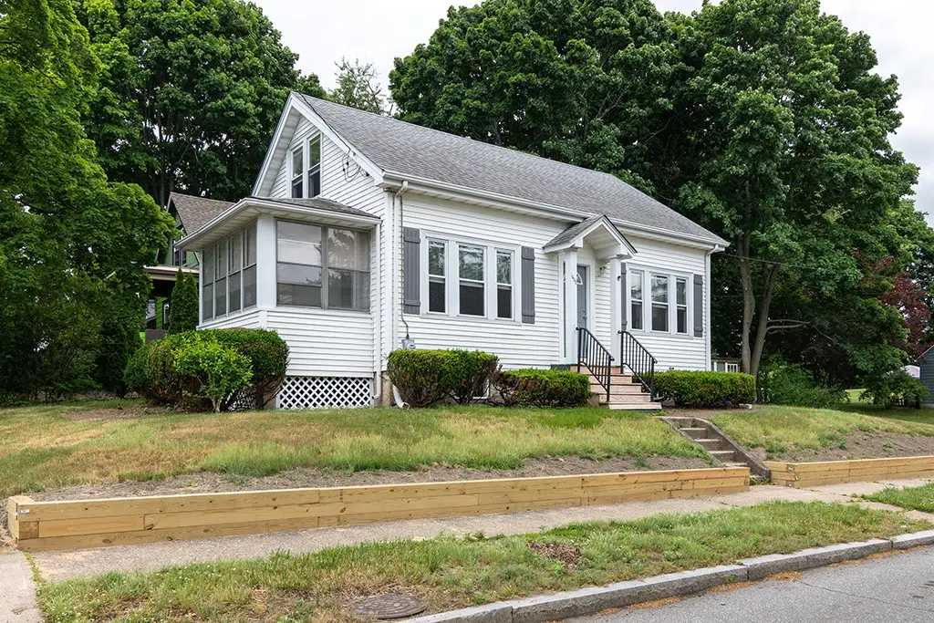 1402 S Broadway, East Providence, RI 02914 - #1