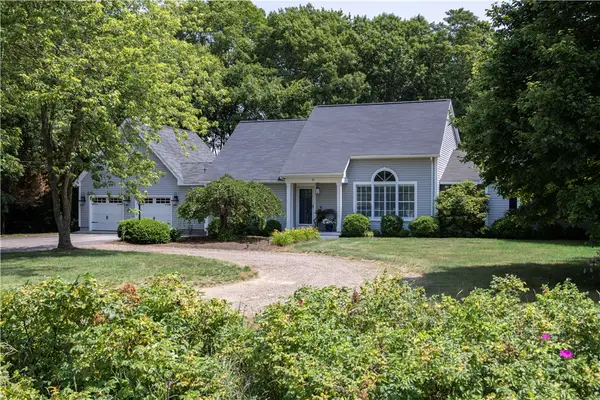 25 Dunns Corners Road, Westerly, RI 02891
