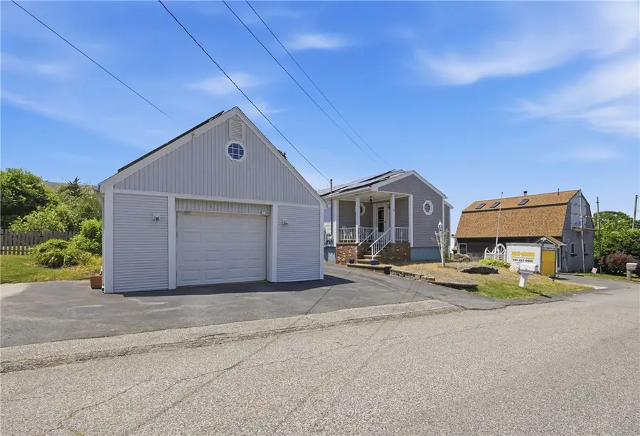 201 Randolph Avenue, Tiverton, RI 02878 - #2