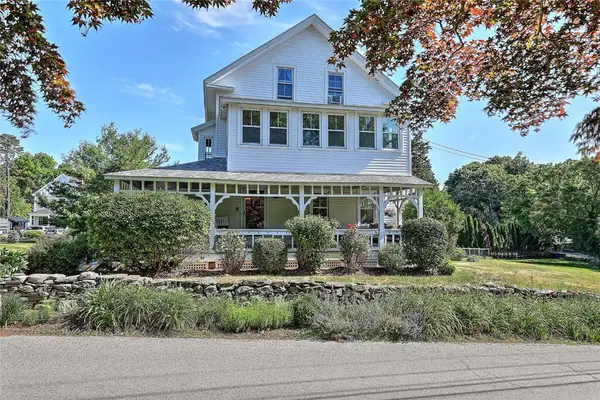 26 Maple Road, Warren, RI 02885
