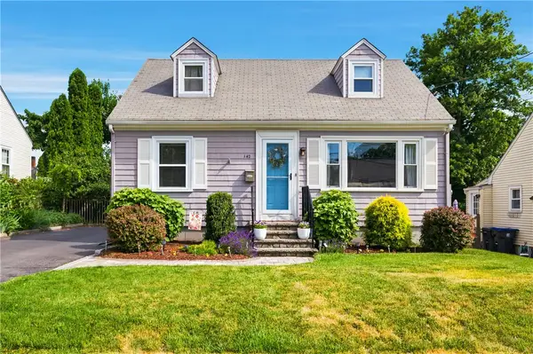142 Mowry Avenue, Cumberland, RI 02864
