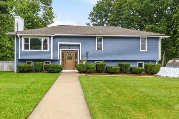5 Collingwood Drive, Cranston, RI 02921