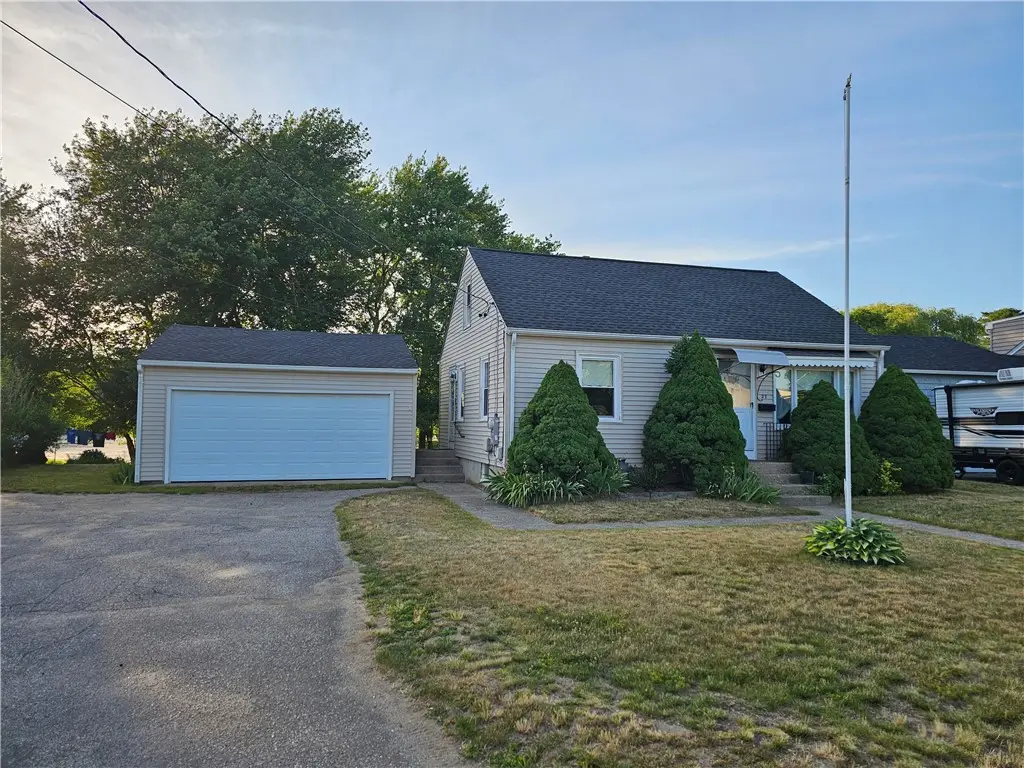 27 Clifton Avenue, Coventry, RI 02816 - #1