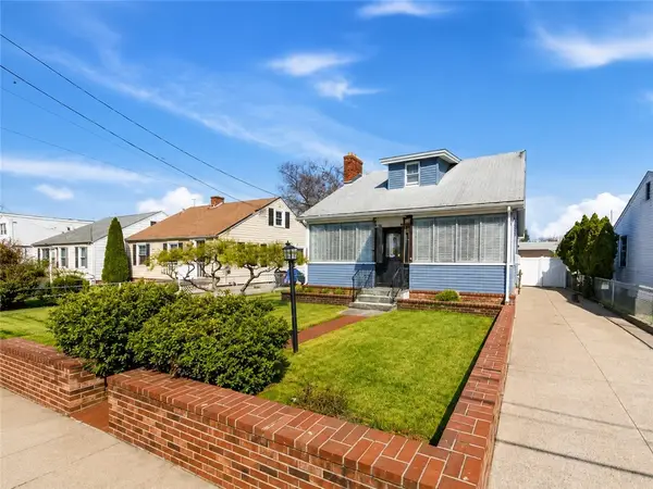 113 Woodside Avenue, Pawtucket, RI 02861