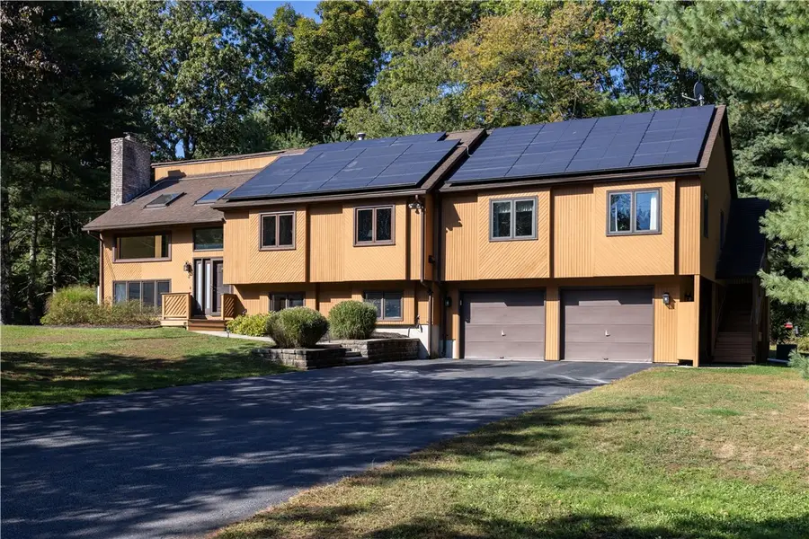 8 Robin Drive, North Kingstown, RI 02852 - #2