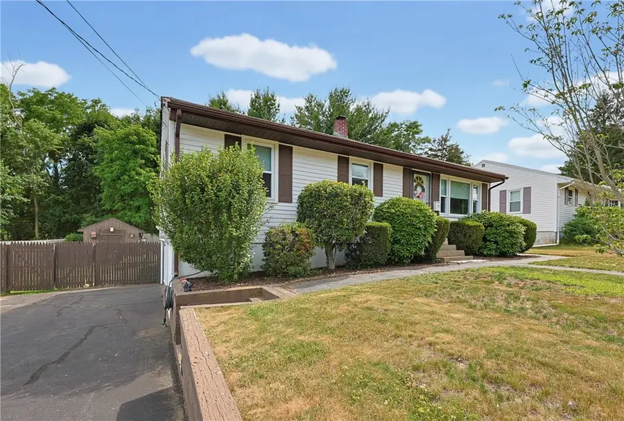 19 Louise Drive, West Warwick, RI 02893 - #3