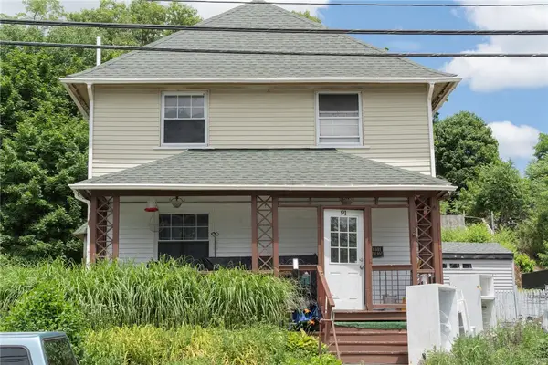 91 Roger Williams Avenue, East Providence, RI 02916