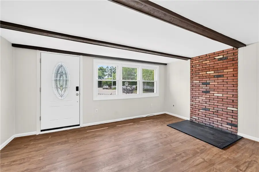 40 Cleveland Street, West Warwick, RI 02893 - #3