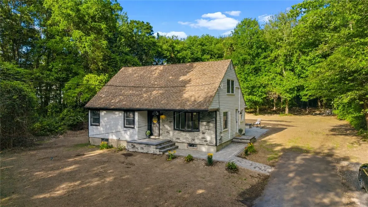 380 Brayton Road, Tiverton, RI 02878 - #1