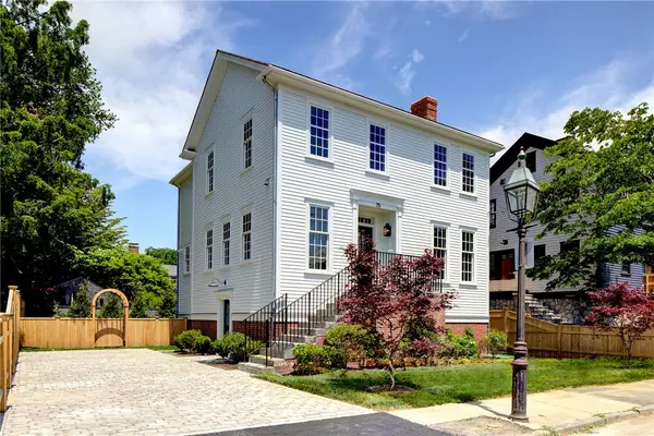 75 Bridge Street, Newport, RI 02840