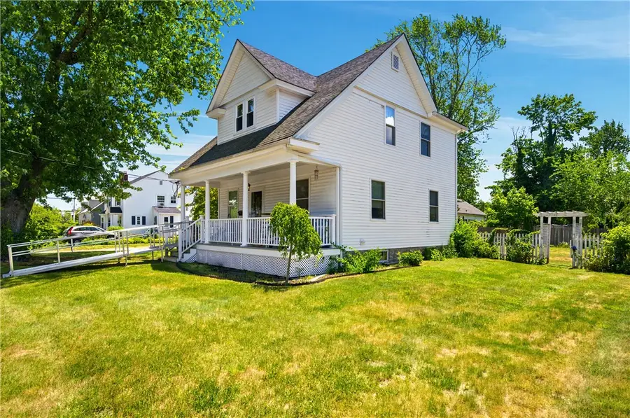40 Greenwood Avenue, Warwick, RI 02886 - #2