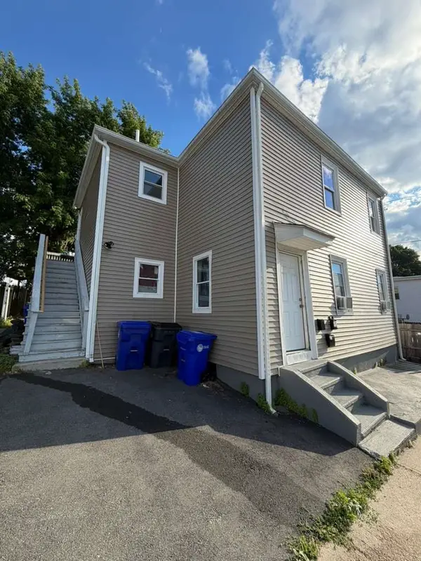 27 Hauxhurst Street, Providence, RI 02909
