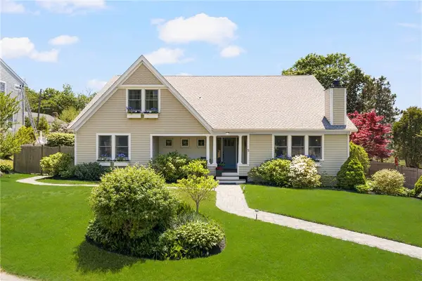5 Maloney Lane, Middletown, RI 02842
