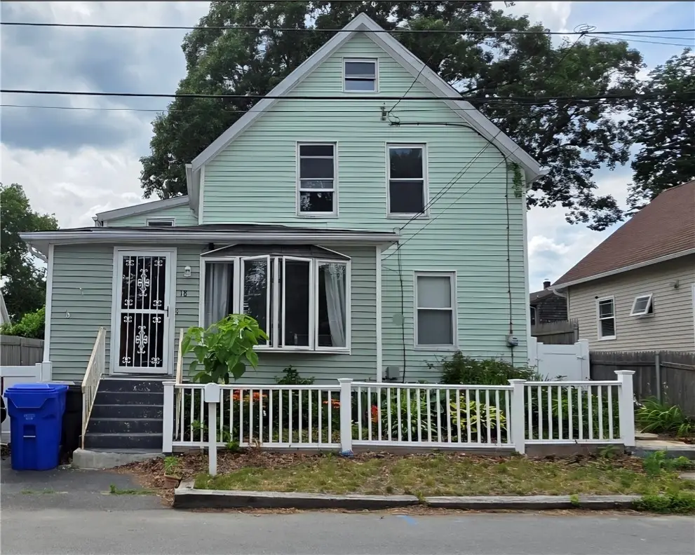 18 Glen Street, Riverside, RI 02915 - #1