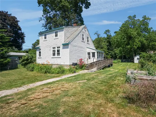 32 Hoffman Avenue, Cranston, RI 02920