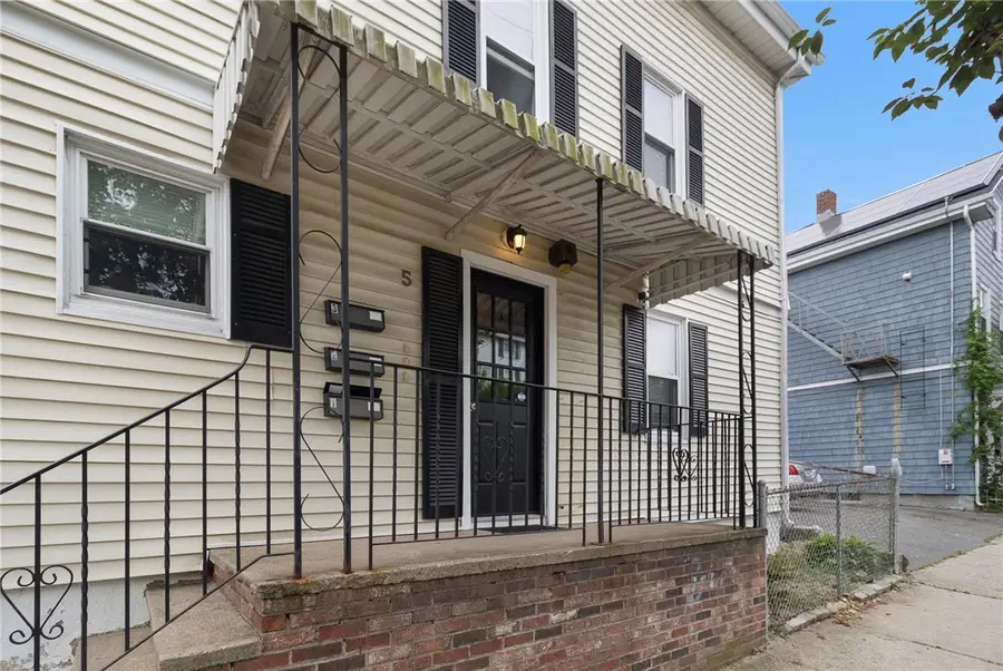 5 Trenton Street, Providence, RI 02906 - #3