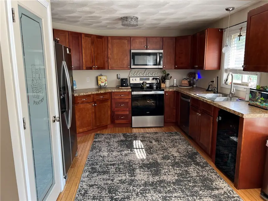 1089 Greenwich Avenue, Warwick, RI 02886 - #2