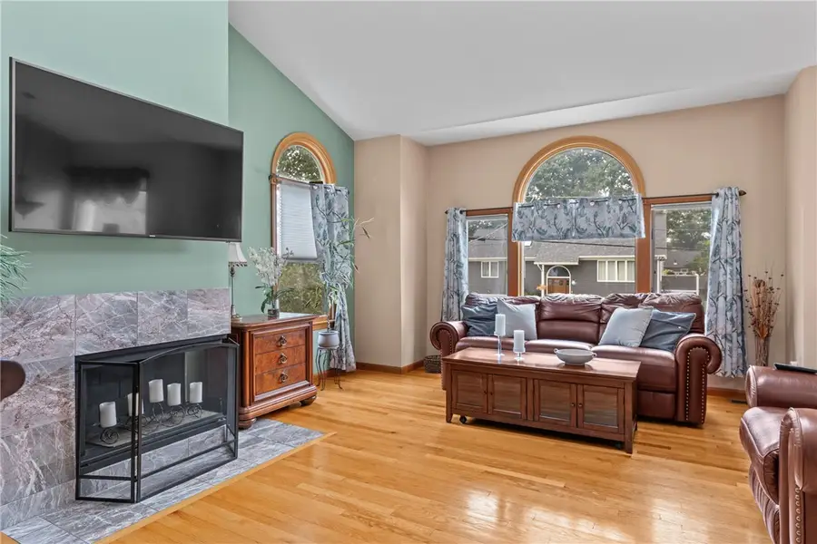 46 Canonchet Trail, Cranston, RI 02921 - #2