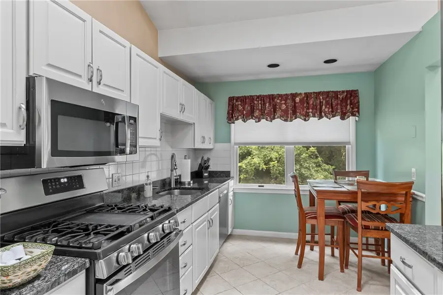 46 Canonchet Trail, Cranston, RI 02921 - #3