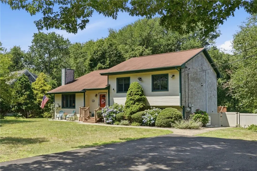 401 Gondola Avenue, Jamestown, RI 02835 - #1