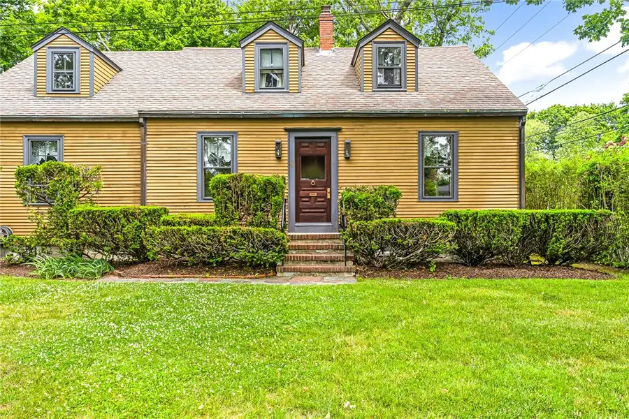 40 South Lane, Barrington, RI 02806 - #2