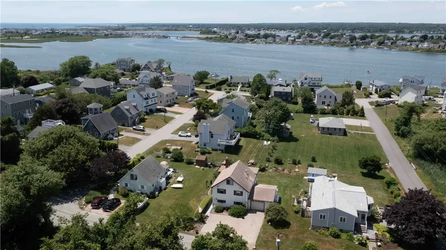 31 Cross Hill Drive, Narragansett, RI 02882 - #2