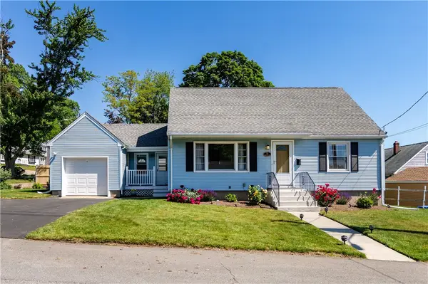 11 Bellevue Drive, Cranston, RI 02920