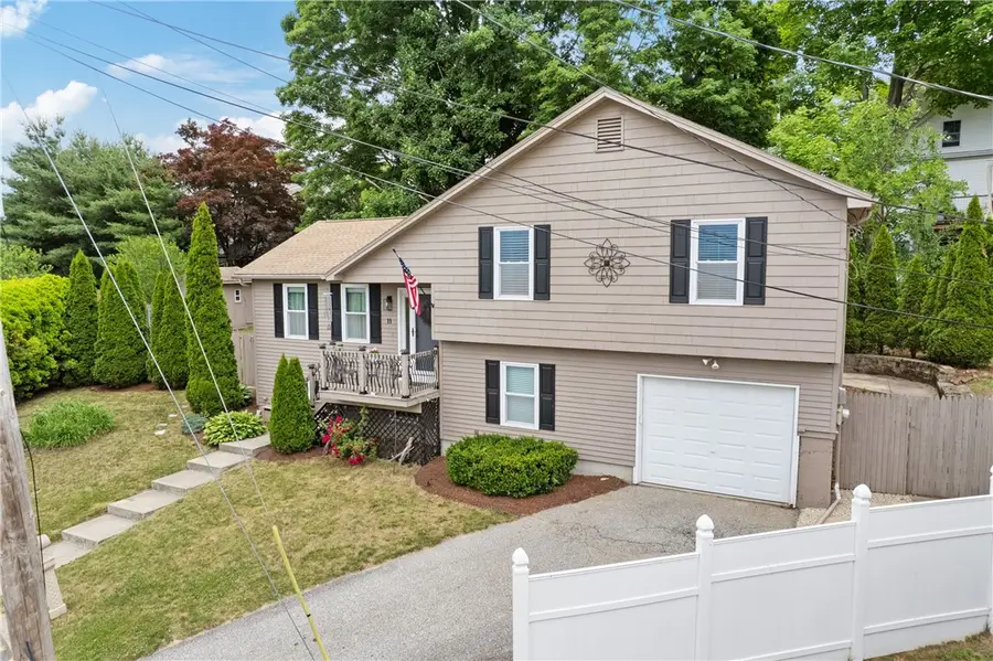 11 Damian Court, North Providence, RI 02911 - #3