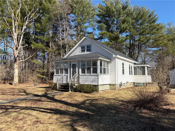 52 Carpenter Street, Seekonk, MA 02771